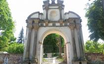 Brama Triumfalna w Podzamczu Chęcińskim