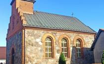 Kamienny kościół w Głomsku