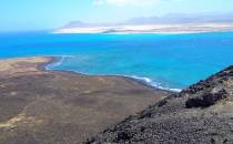 Widok w kierunku południowo-zachodnim, w tle Fuerteventura