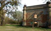 Ruiny kościoła w Chojnicy.