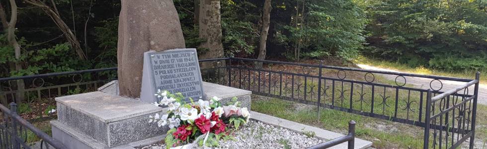 Kowalowa - Gilowa Gora - pomnik pod Gilową
