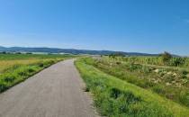 ścieżka rowerowa  w  kierunku Modliszowa