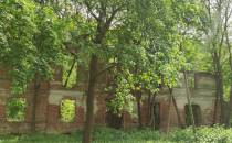 ruiny pałacu Łubieńskich