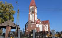 Pstrążna - kościół