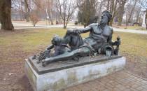 Rzeźby z parku książęcego