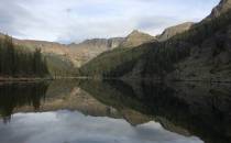 Przepiękne górskie jezioro Verna