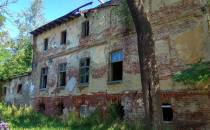 Ruiny zaplecza pałacu w Rudniku