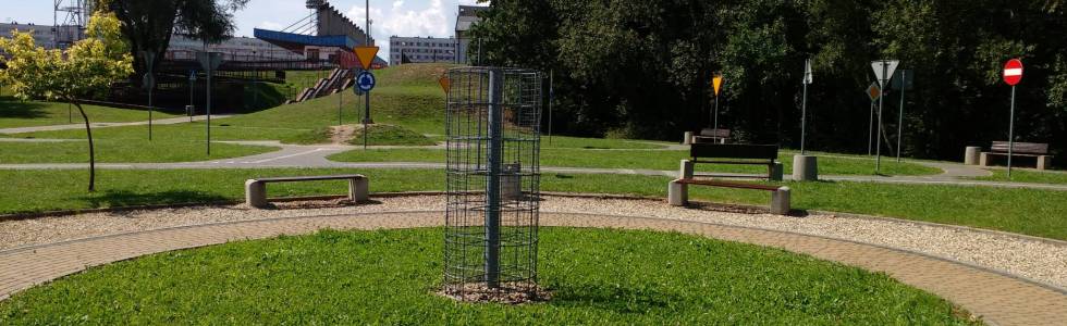 Las Kyndra i Miasteczko ruchu i skate park an Turystycznej