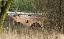 Stary poniemiecki most kolejowy