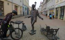 Rzeźba Remusa na rynku w Wejherowie