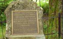 Obelisk J. Piłsudskiego