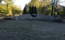 pomnik ofiar Katynia