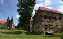 Pocysterski klasztor w Wierzbnie