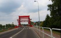 Drogowy most zwodzony