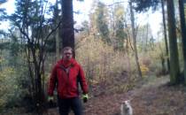 W lesie z psem