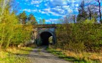 tunel pod drogą