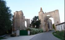 Ruiny klasztoru San Anton.