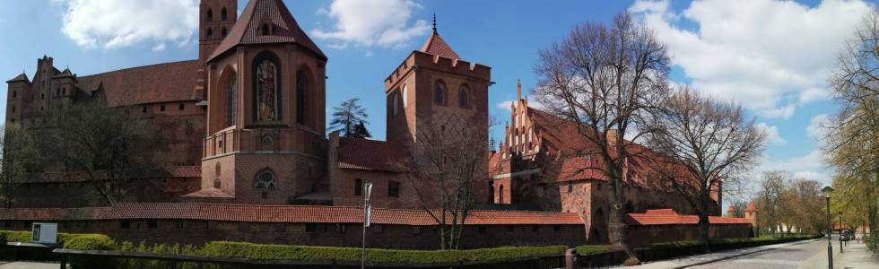 Na Malbork szlakiem kościołów i domów podcieniowych.