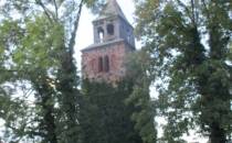 ruina wieży kościelnej w Tarnówku
