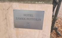 Potstejn  tablica  zamek hotel