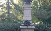 Pomnik Kornela Ujejskiego