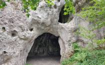 Jaskinia w Strzegowej