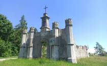 ruiny kaplicy Oraczewskich w Morawicy