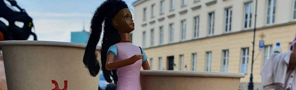 Barbie krąży od Bemowa do centrum i nie tylko