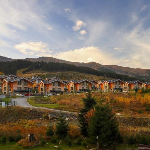 Jak znaleźć idealne domki w górach do wynajęcia? 3 wskazówki