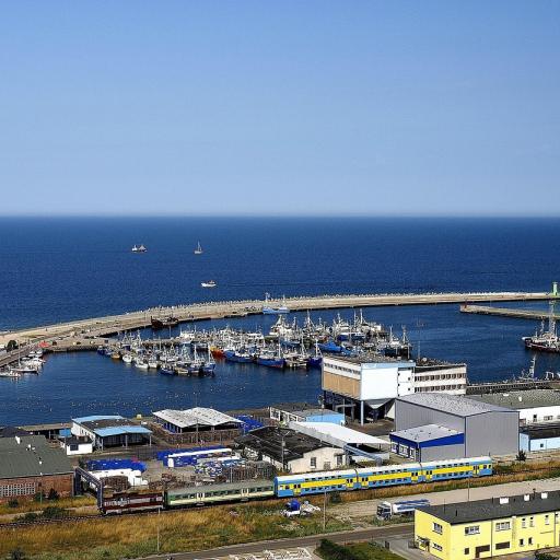 Władysławowo jako baza wypadowa na Półwysep Helski – najlepsze trasy piesze i rowerowe nad morzem